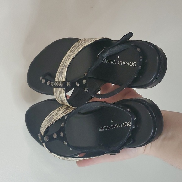 Donald J Pliner Lacy SP Animal Printed Sandals Size 8 Ankle Strap Stud Details - Picture 8 of 12